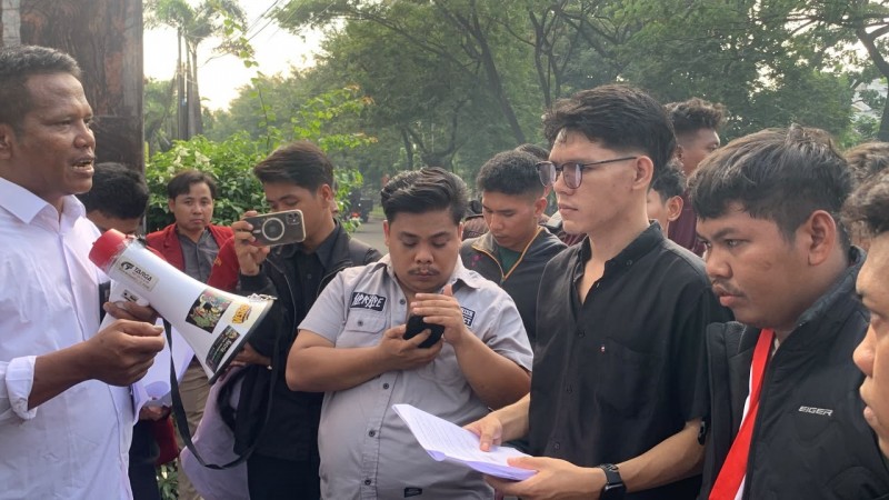 Ganyang 'Setan Korup', Aliansi Mahasiswa Sumut Kepung KEJATI Tuntut Penuntasan Kasus Korupsi Di Daerah Hingga Skandal Jampidsus
