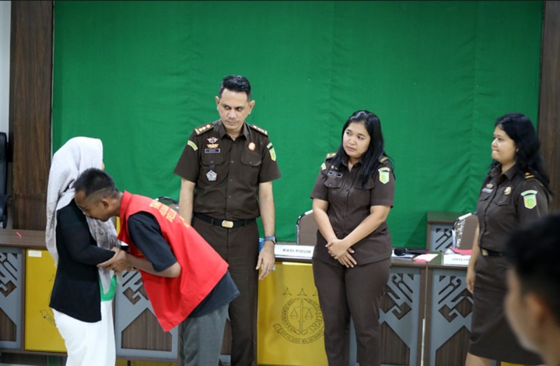 Kejati Sumut Selesaikan Perkara KDRT dengan Humanis, Rumah Tangga Kembali Harmonis