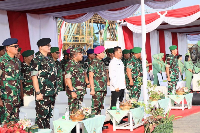 Satgas Pamtas PNG Yonif 122/Tombak Dilepas di Belawan