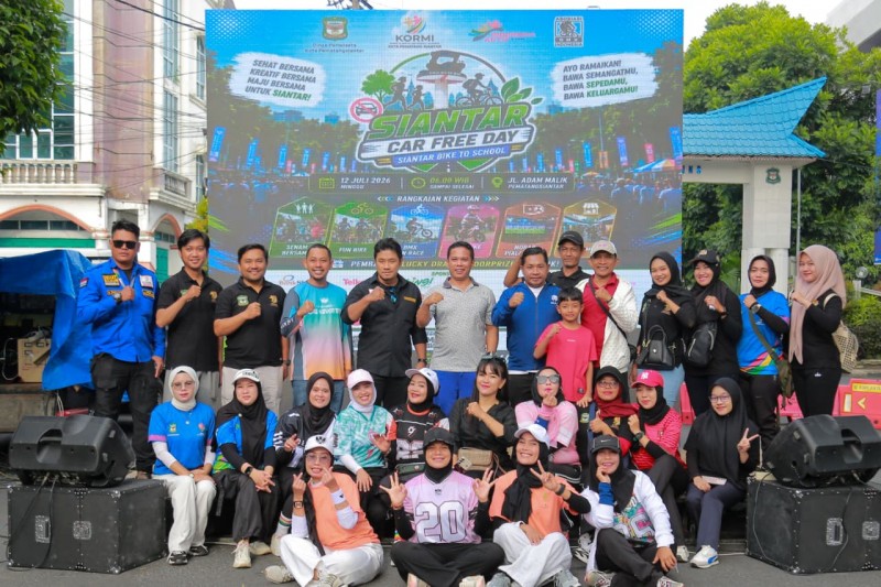 Wesly Melalui Sekda Junaedi Buka  CFD di Lapangan Adam Malik Siantar