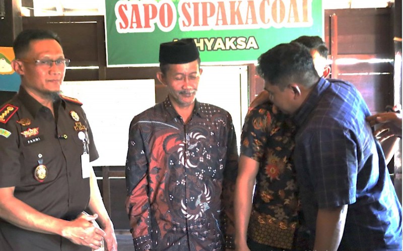 Kejari Mamuju Selesaikan Perkara Pengancaman dengan Pendekatan Keadilan Restoratif, Terdakwa dan Korban Saling Memaafkan
