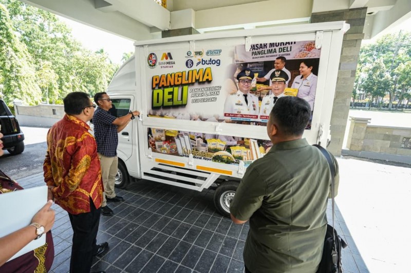 Pemkab Deli Serdang Terima Bantuan CSR Mobil Operasional Panglima Deli dari Bank Mega Syariah