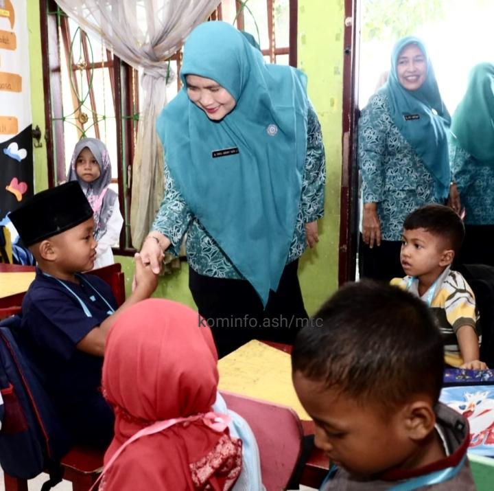 Ketua TP.PKK Asahan Kunjungi PAUD Sentang & Taman Baca Nurul Iman