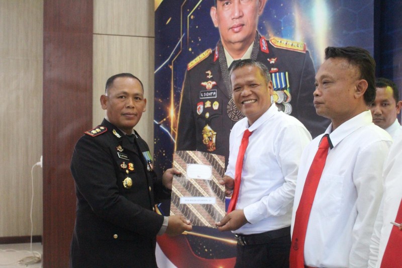 IPDA Bolon Hot Situngkir dan Tim Reskrim Polsek Gunung Malela Diganjar Apresiasi Kapolres Simalungun