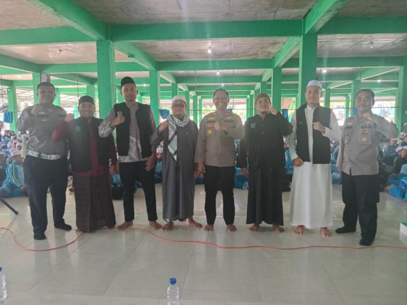 Satbinmas Polres Padang Lawas Go To School