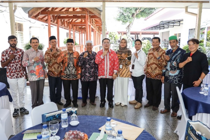 Wali Kota Wesly Bersama Tokoh Agama Sambut Tim Peneliti SETARA di Rumdis