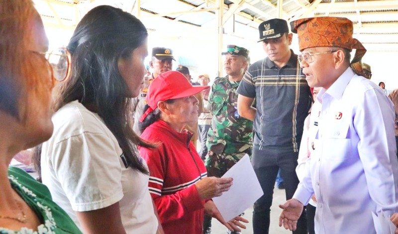 Bupati Anton Beri Layanan dan Solusi Bagi Warga di Pematang Silimahuta
