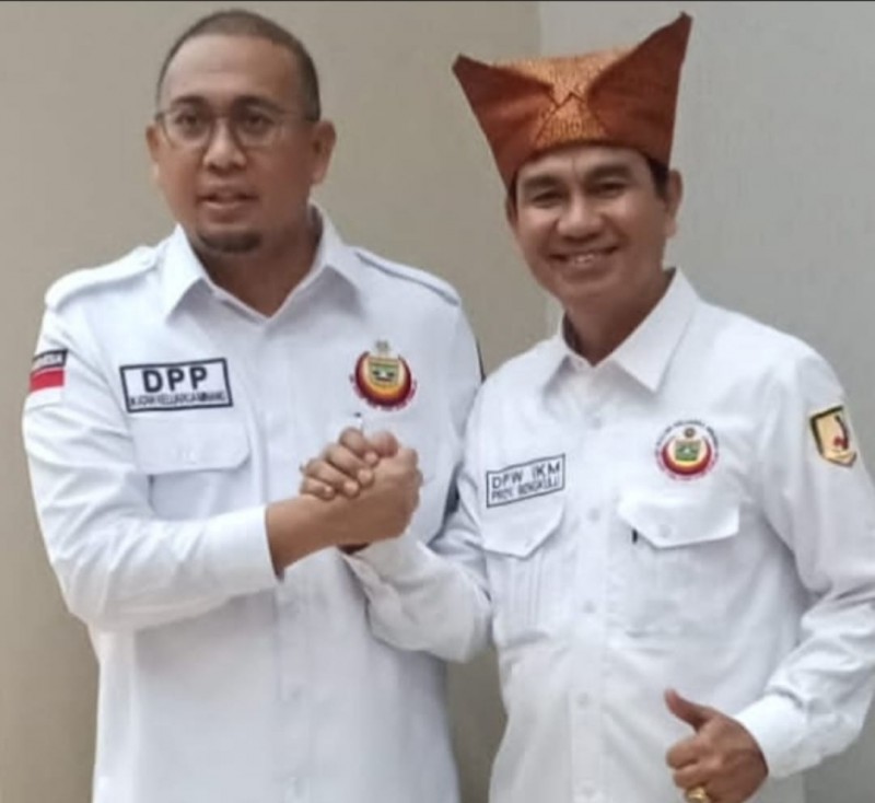 Alboy Novebra, S.Kom., M.H,  Ketua Askot PSSI Kota Bengkulu masa bakti 2026-2030.