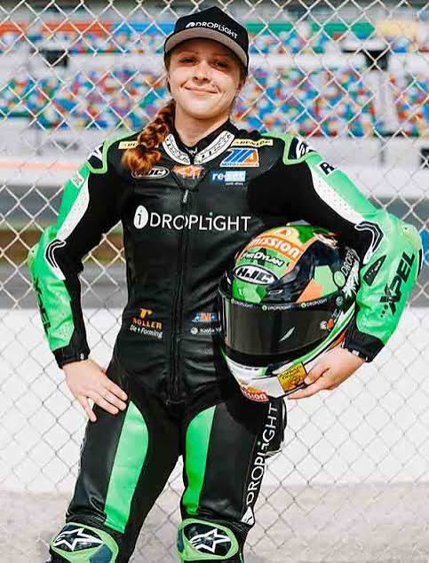 Pembalap Putri, Menarik Pemandangan Dunia dengan Motor Ducati