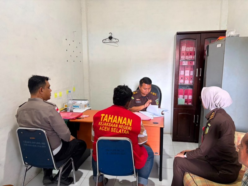 Satlantas Polres Aceh Selatan Limpahkan Tersangka Kasus Kecelakaan Maut di Bakongan ke Kejaksaan