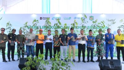 Aksi Tanam Pohon bersama Pelindo