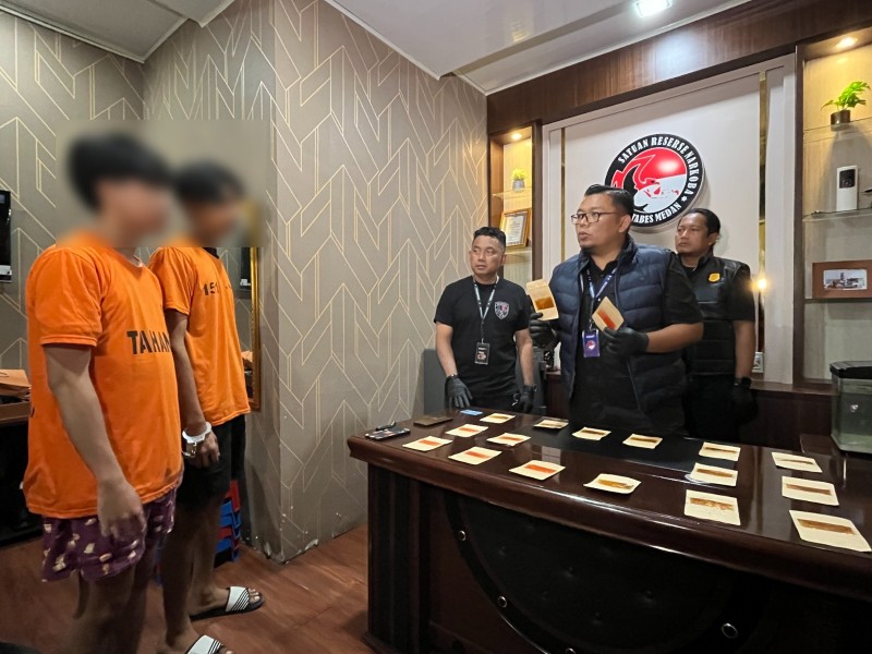 Pegawai SPA Edarkan Happy Water, Polisi Ringkus Pemasok