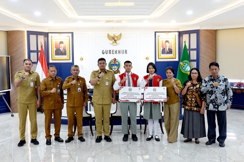 Bobby Nasution Beri Semangat Dua Putra-Putri Sumut yang Lolos Paskibraka Nasional