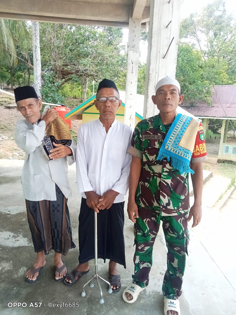 Babinsa Desa Baran Perkuat Silaturahmi dengan Tokoh Agama