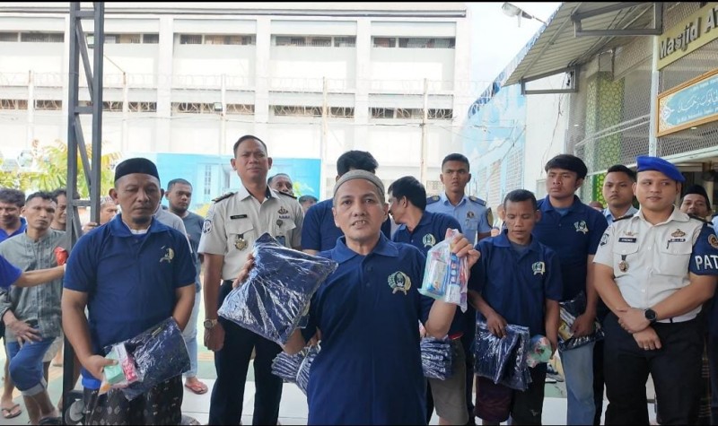 Lapas Kelas I Medan Bagikan Ribuan Alat Mandi dan Baju untuk Warga Binaan