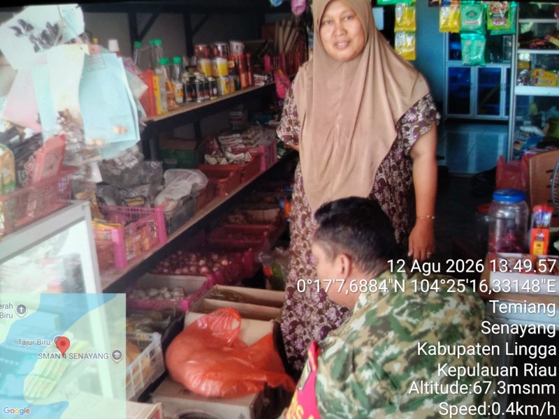 Babinsa Koramil 06/Senayang Pantau Stabilitas Harga