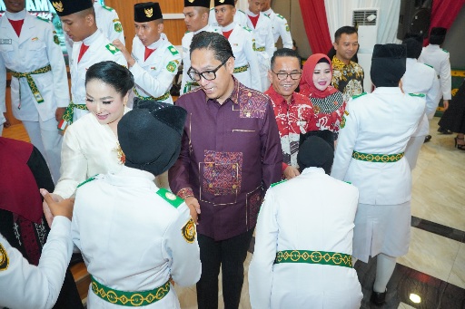 Derap Langkah Membanggakan di HUT Ke-81 RI, Wali Kota Medan : Kalian Adalah Pemimpin Masa Depan Indonesia