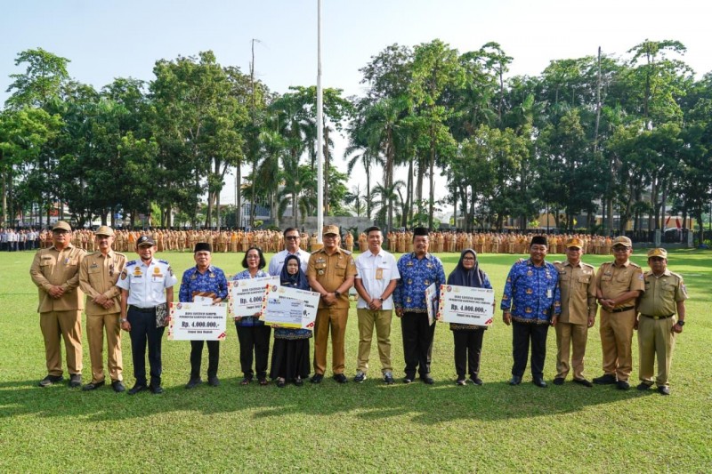 Pimpin Apel Gabungan, Bupati Asri Tegaskan ASN Harus Kompeten dan Capai Target Kinerja