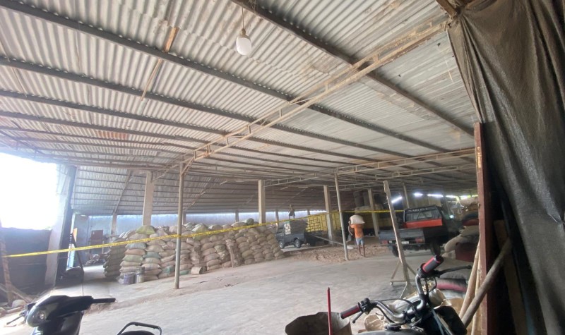 Dar..Der..Dorr..!!! Gudang Batok Diberondong Senpi, Karyawan Luka Tembak dan Bacok di Deliserdang