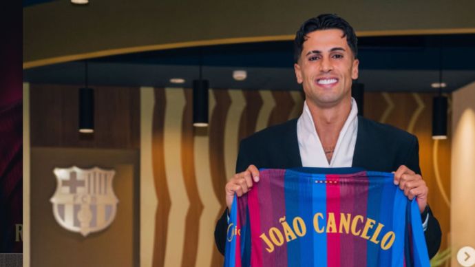 Barcelona Mengikat Pemain Berkebangsaan Portugal Selama Tiga Tahun