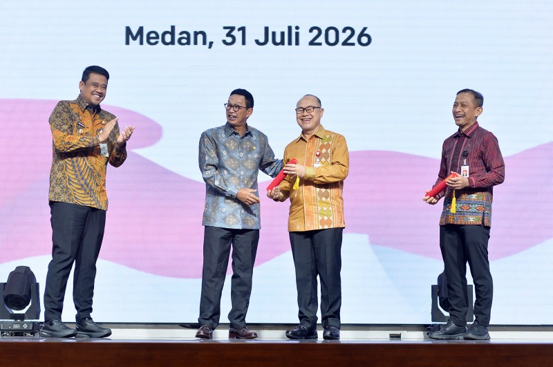 Gubernur Bobby Nasution Minta OJK Perkuat Ekosistem Keuangan Syariah di Sumut