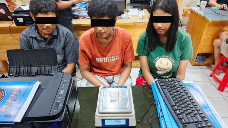 Dikendalikan 3 Wanita, Rumah Penjual Narkoba Digerebek