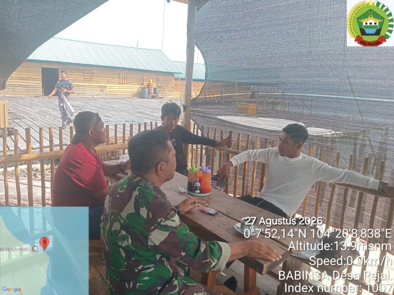 Perkuat Mitigasi Bencana di Wilayah Pesisir, Babinsa Ajak Warga Desa Rejai Tingkatkan Kewaspadaan