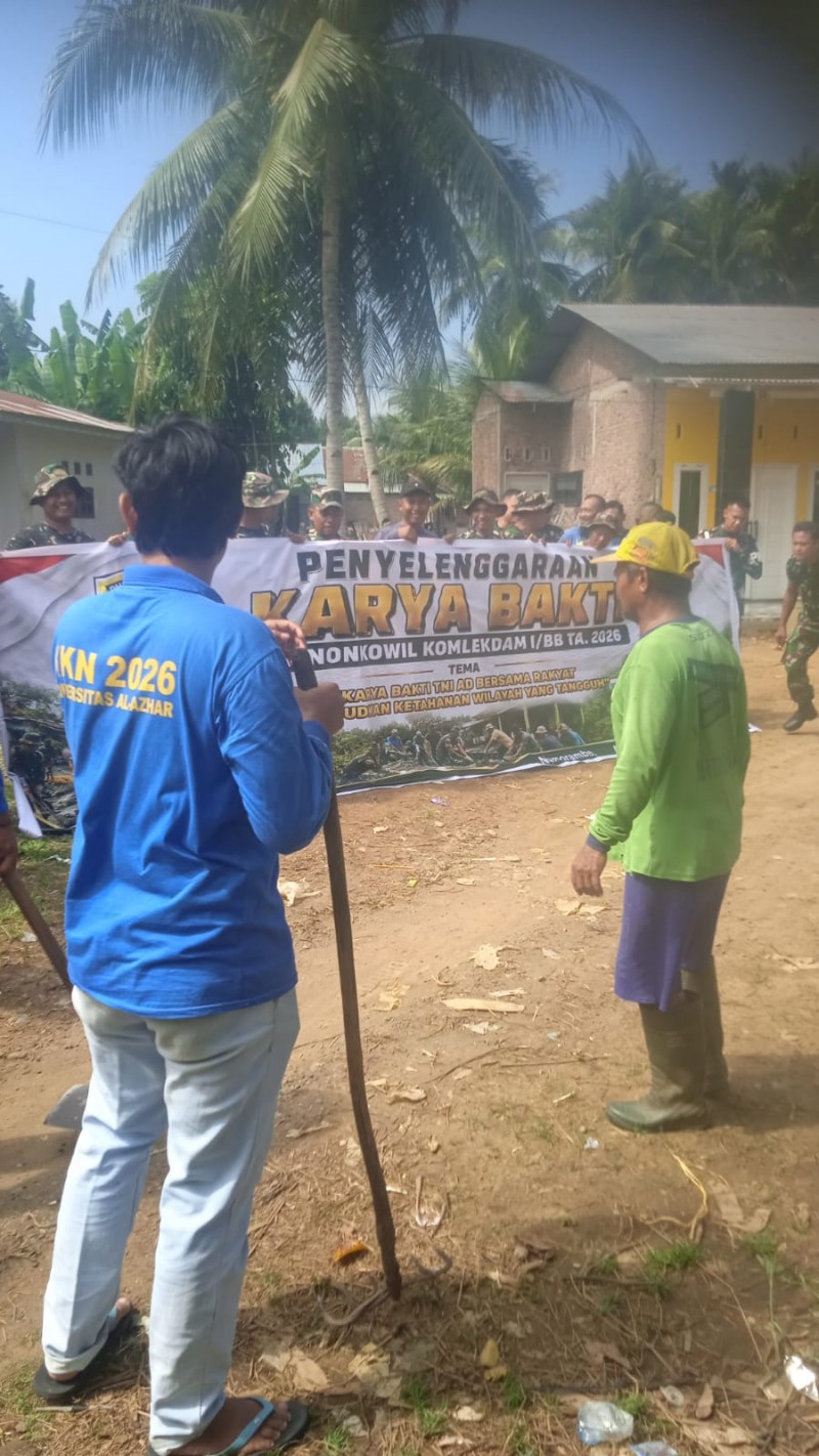 Wujud Sinergis Komlek Dam I BB dan Babinsa, Perangkat Desa beserta Masyarakat  Bergotong Royong.