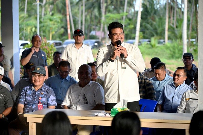 Gubernur Bobby Nasution Siapkan Rumah Produksi Kelapa di Nias Utara