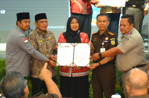 Hawako Herlina Teken MoU Sertifikasi Tanah Wakaf di Kantor Gubernur Sumut