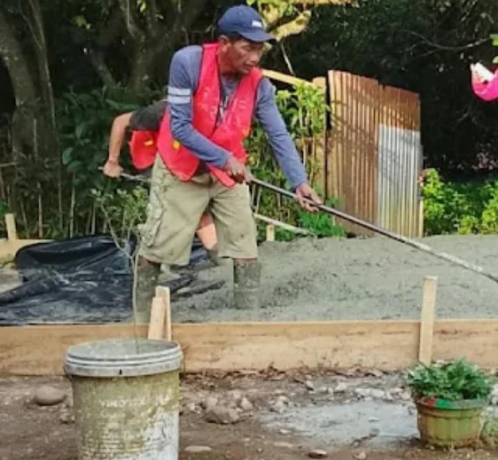 Diduga Langgar Tupoksi,  Dua Kadus Desa Jati Kesuma Kec.Namorambe Jadi Pekerja Harian Dinas PU pada jam Kerja