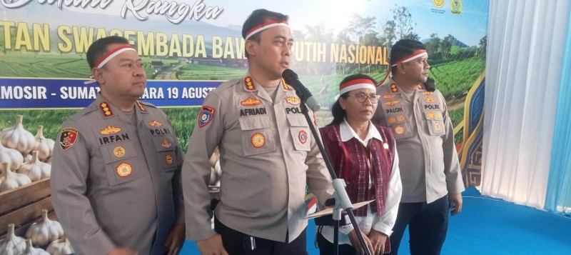 Polda Sumut Tanam Bawang Serentak di Samosir, Targetkan Panen 60 Ton Lebih
