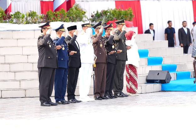 Kapolda Sumut Hadiri Upacara HUT ke-81 RI di Lapangan Astaka