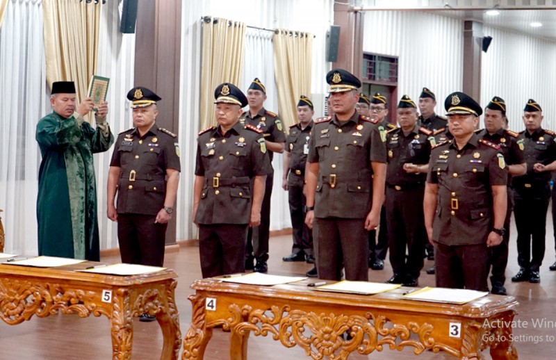 Kajati Sumut Lantik Aspema dan 5 Kajari, Jaga Integritas dan Bertaqwalah Kepada Tuhan Yang Maha Esa