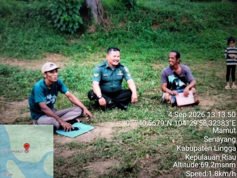 Hadapi Musim Angin Selatan dan Kemarau, Babinsa Koramil 06/Senayang Bangun Kesiapsiagaan Warga Desa Mamut