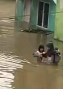 AWAS! Sumut Tenggelam! 6 Wilayah Dikepung Banjir, Langkat Lumpuh Total 2.678 KK Terisolir!