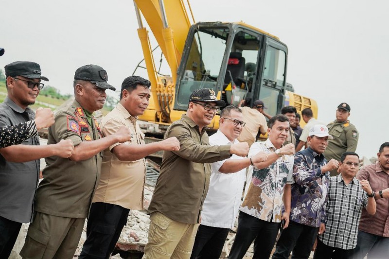 Bupati Deli Serdang Pimpin Penertiban Bangunan Tanpa Izin di Kawasan LSD