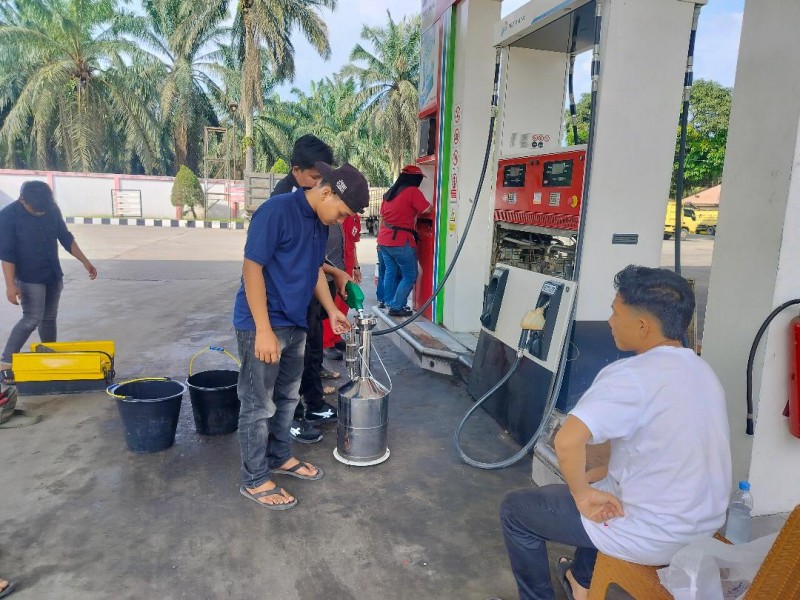 Diskoperindag Tidak Punya Alat, Metrologi Paluta Tera Pompa SPBU di Palas