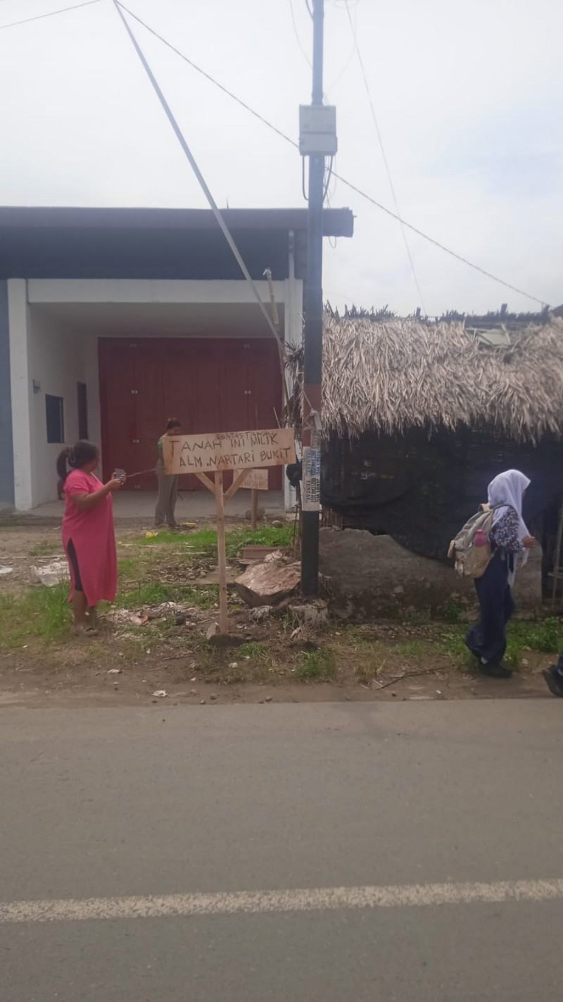 Diduga Serobot Tanah Warga, Pembangunan Gedung Koperasi Merah Putih di Jati Kesuma Tuai Konflik