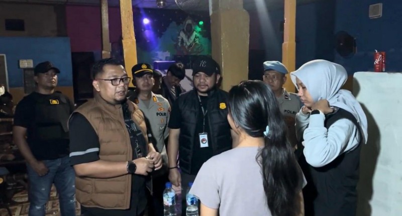 Polisi Gerebek THM Janna dan Dipasangi Police Line