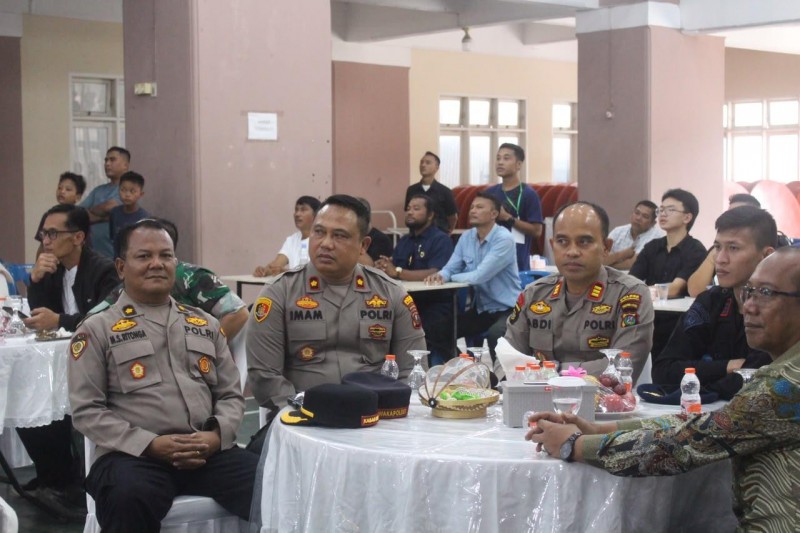 Wakili Kapolres Wakapolres Simalungun Hadiri Kejuaraan Karate Full Contact Perebutkan Piala Komandan BRIGIF TP 36/HM, Perkuat Sinergitas TNI-Polri