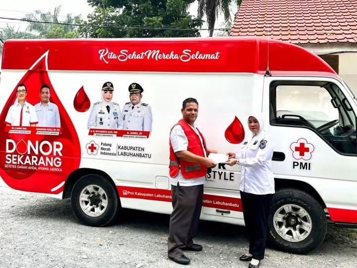 Pemkab Serahkan Satu  Unit Bus Donor Darah Keliling  Kepada PMI Kabupaten  Labuhanbatu