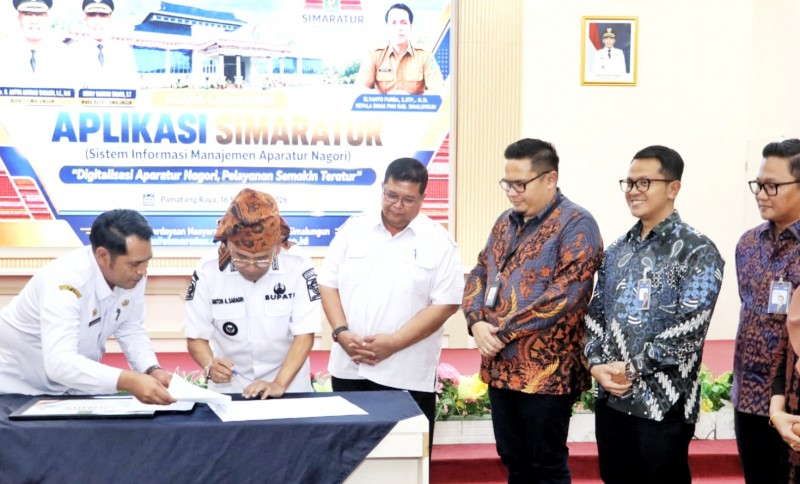 Bupati Simalungun Luncurkan Aplikasi SIMARATUR, Integrasikan Data Administrasi Aparatur Nagori