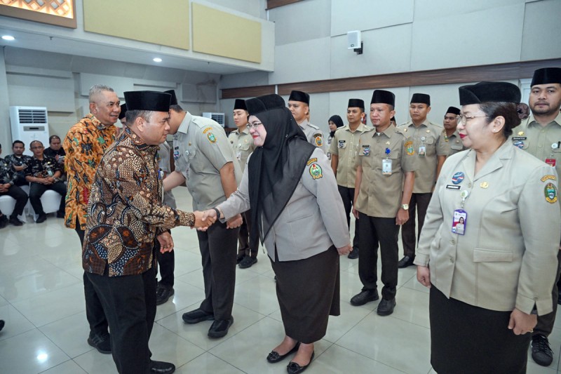 Lantik 15 Pejabat Bapenda, Pj Sekdaprov Sumut Tekankan Optimalisasi PAD