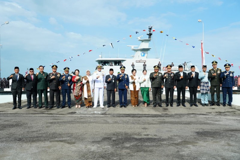 703 Prajurit Getarkan Dermaga di Belawan