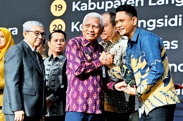 Pemkab Simalungun Raih Penghargaan Kategori Badan Publik Informatif 2026