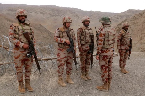Pasukan Afghanistan dan Pakistan Baku Tembak Sepanjang Garis Durand