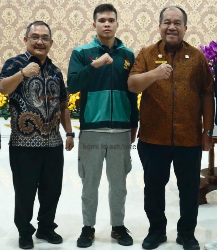 Bupati Asahan Lepas Atlet Renang Berlaga di Kejuaraan Indonesia Open 2026