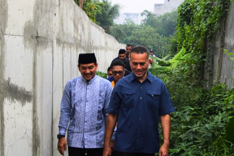 Dampingi Komisi V DPR RI Tinjau Tanggul Sungau Padang. Walikota Tebingtinggi Apresiasi Perhatian Pemerintah Pusat Dan DPR RI