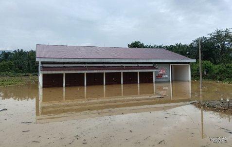 Rantauprapat Dikepung Banjir, Termasuk Lokasi Gerai KD/KMP Kelurahan Bakaran Batu Kecamatan Rantau Selatan Turut Terdampak